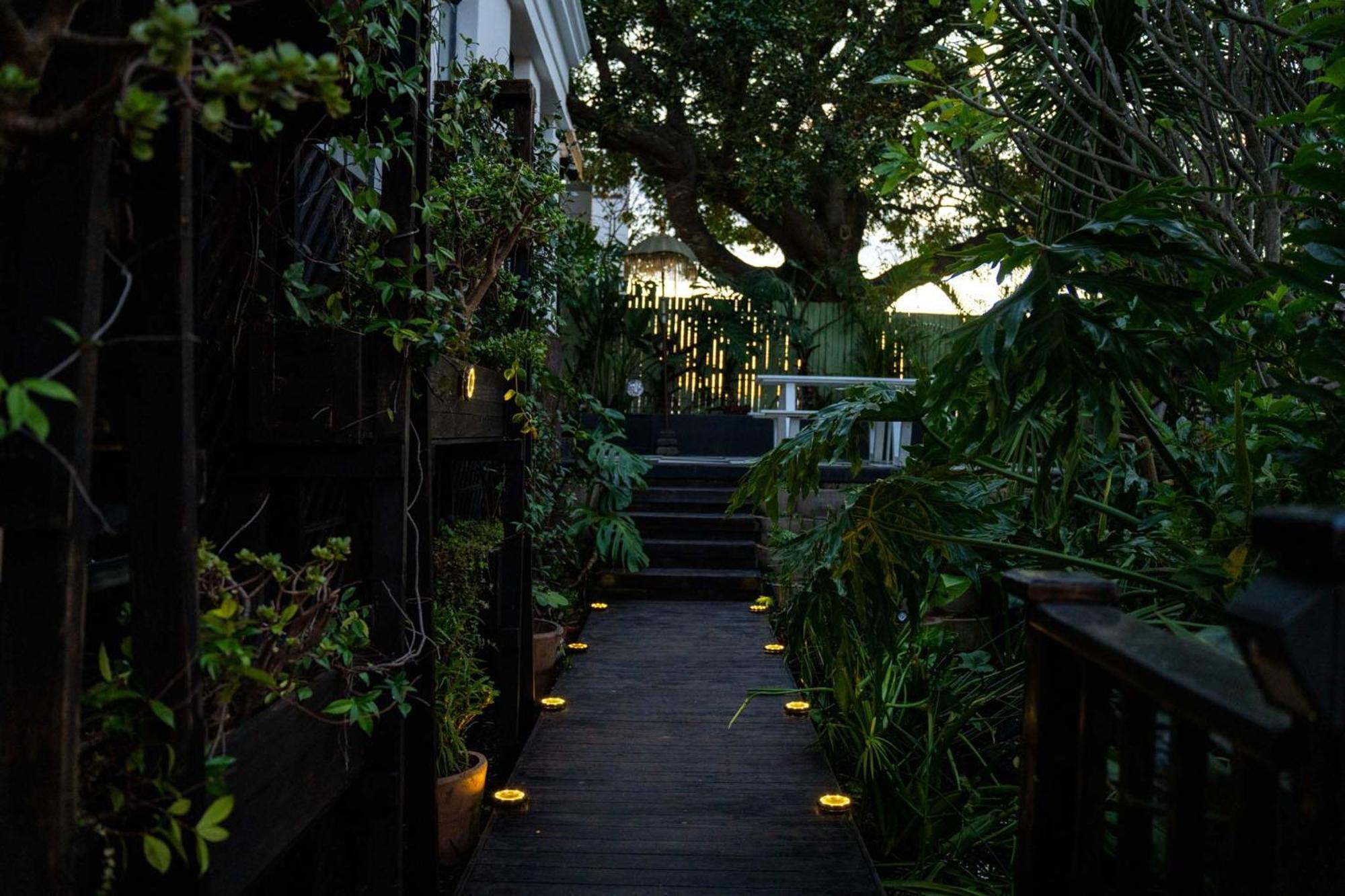 Apartment Point's Pod - Indulge In An Urban Oasis