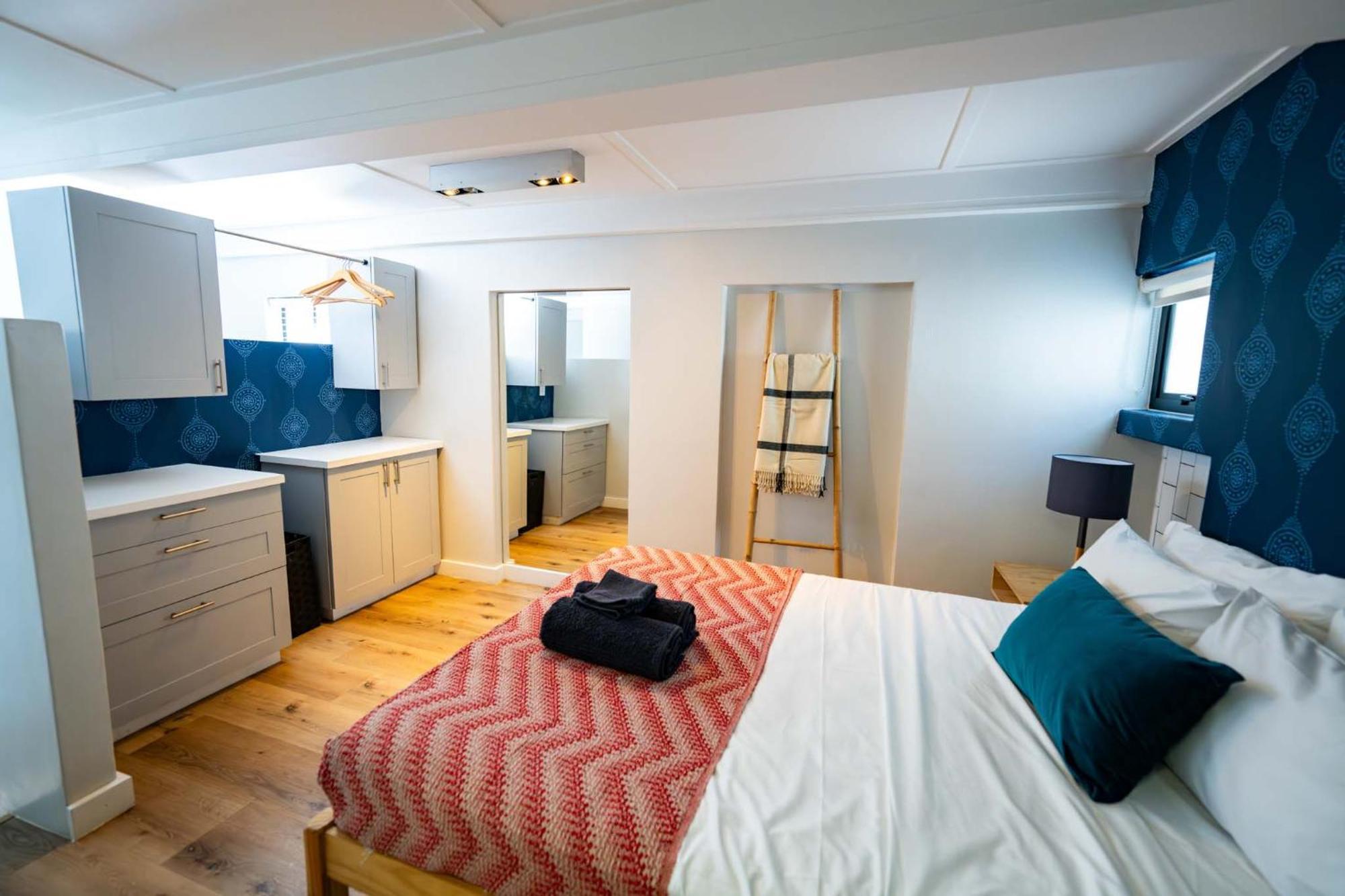 Point's Pod - Indulge In An Urban Oasis *