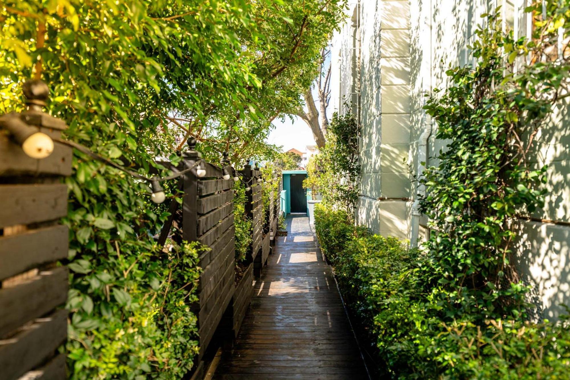 Point's Pod - Indulge In An Urban Oasis Apartment